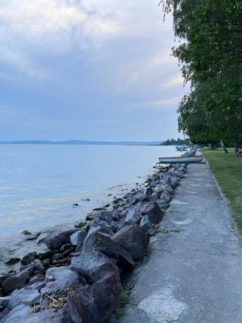 Balatonakarattya Magaspart Экстерьер фото